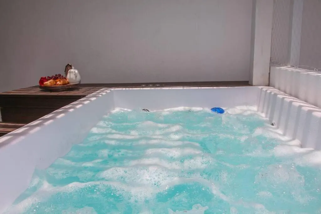 Brand New, With Private Jacuzzi Apartment Carlos Guerra